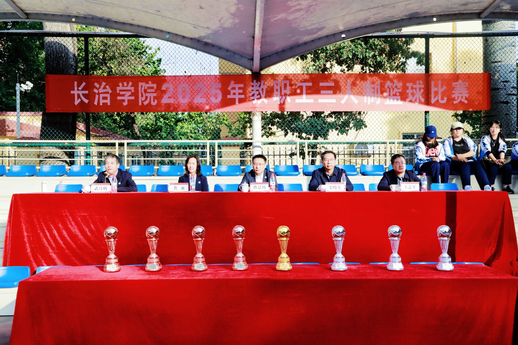 利物浦vs大巴黎 足球世俱杯直播